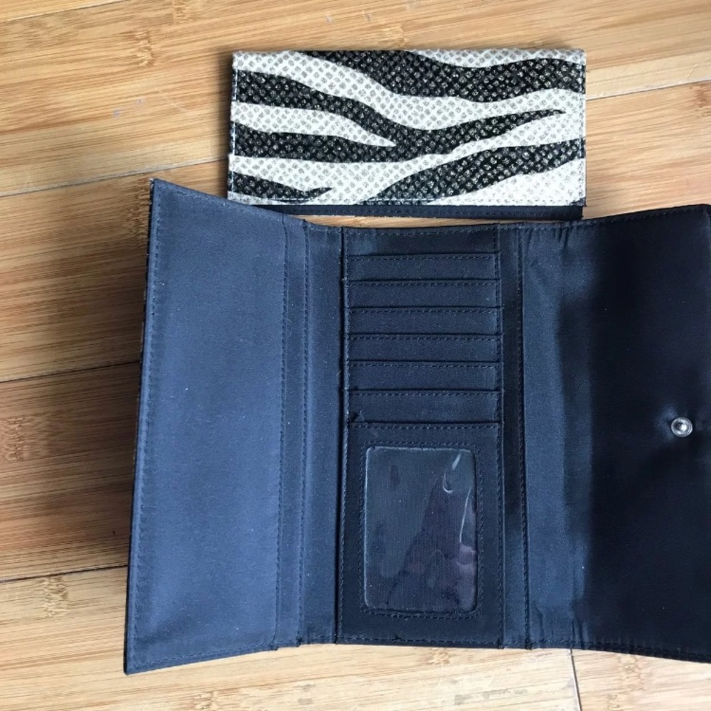 Wallet - Picture 3 of 3